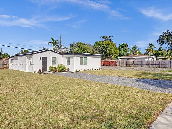 3rd image of 6143 SW 40th St
