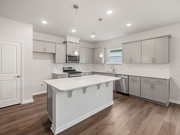 Kitchen with Large Island