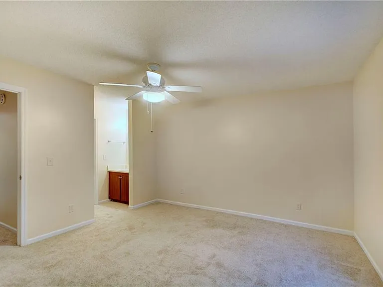 639 Brockinton Point #639 — Photo 12
