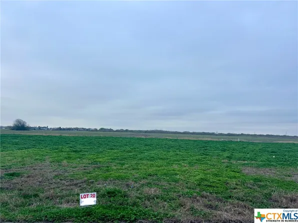 111 W Saint Francois Ave, Port Lavaca, TX 77979