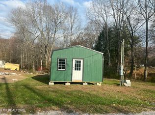 114C Noe Ln, Harriman, TN 37748