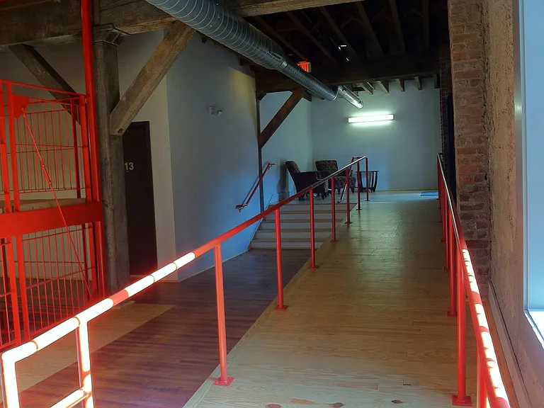 River Lofts North — Photo 6