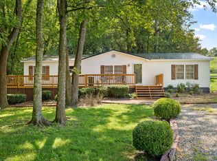 1311 Slygo Rd, Trenton, GA 30752