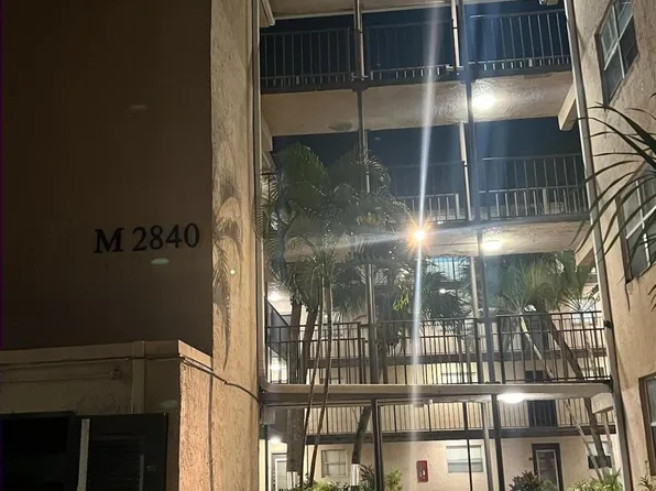 2840 Somerset Drive #301M, Lauderdale Lakes, FL 33311
