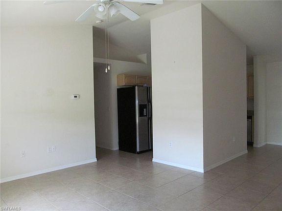 2nd image of 501 E 10th St