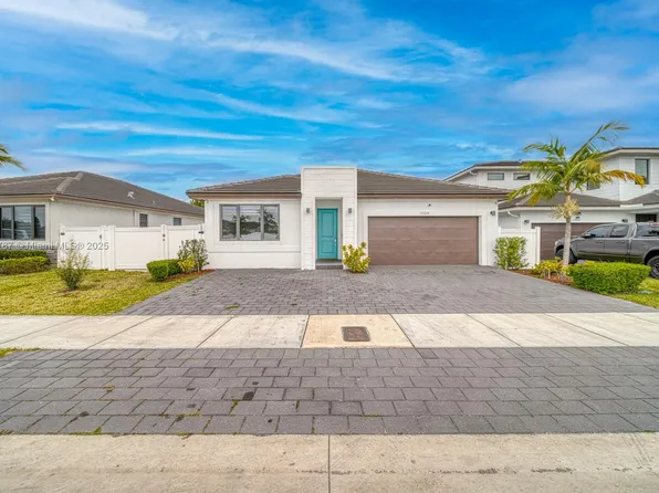 23214 SW 107th Ave, Homestead, FL 33032