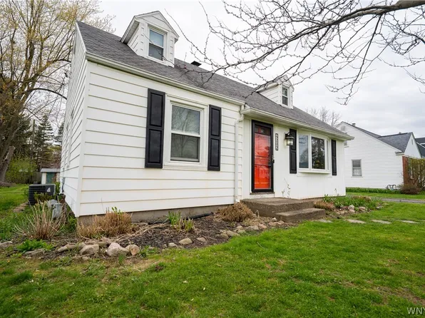 4202 Shimerville Rd, Clarence, NY 14031