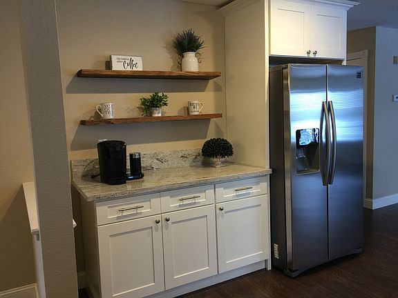 5th image of 1628 Salmon Dr