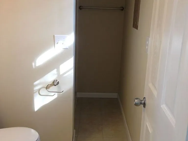 2303 Glenoak Dr — Photo 6