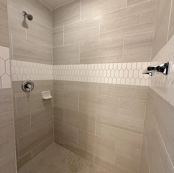 Superior Manor II — Photo 20