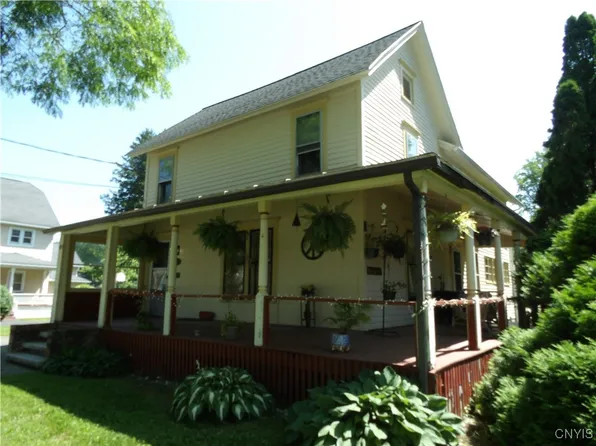 946 Main St, Locke, NY 13092