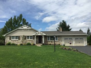 153 E Glenn Rd, Hershey, PA 17033