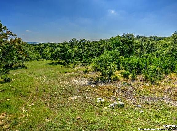 5th image of 1556 Canyon Lake Dr