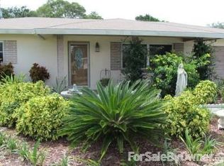8864 108th St, Seminole, FL 33772