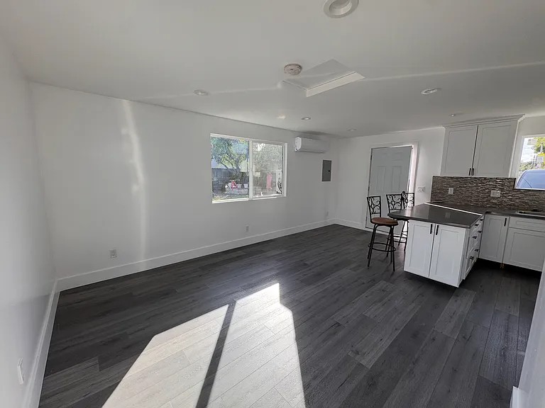 13620 Chase St — Photo 7