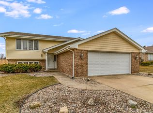 13355 W Farm View St, Homer Glen, IL 60491