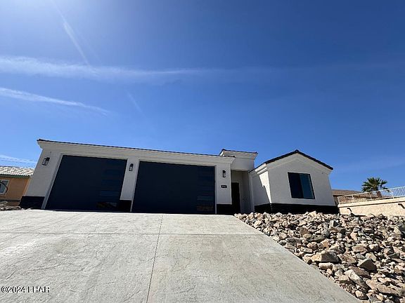 2nd image of 3382 Palmtree Dr