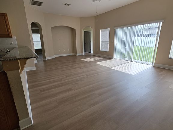 5th image of 5701 Brackenwood Dr