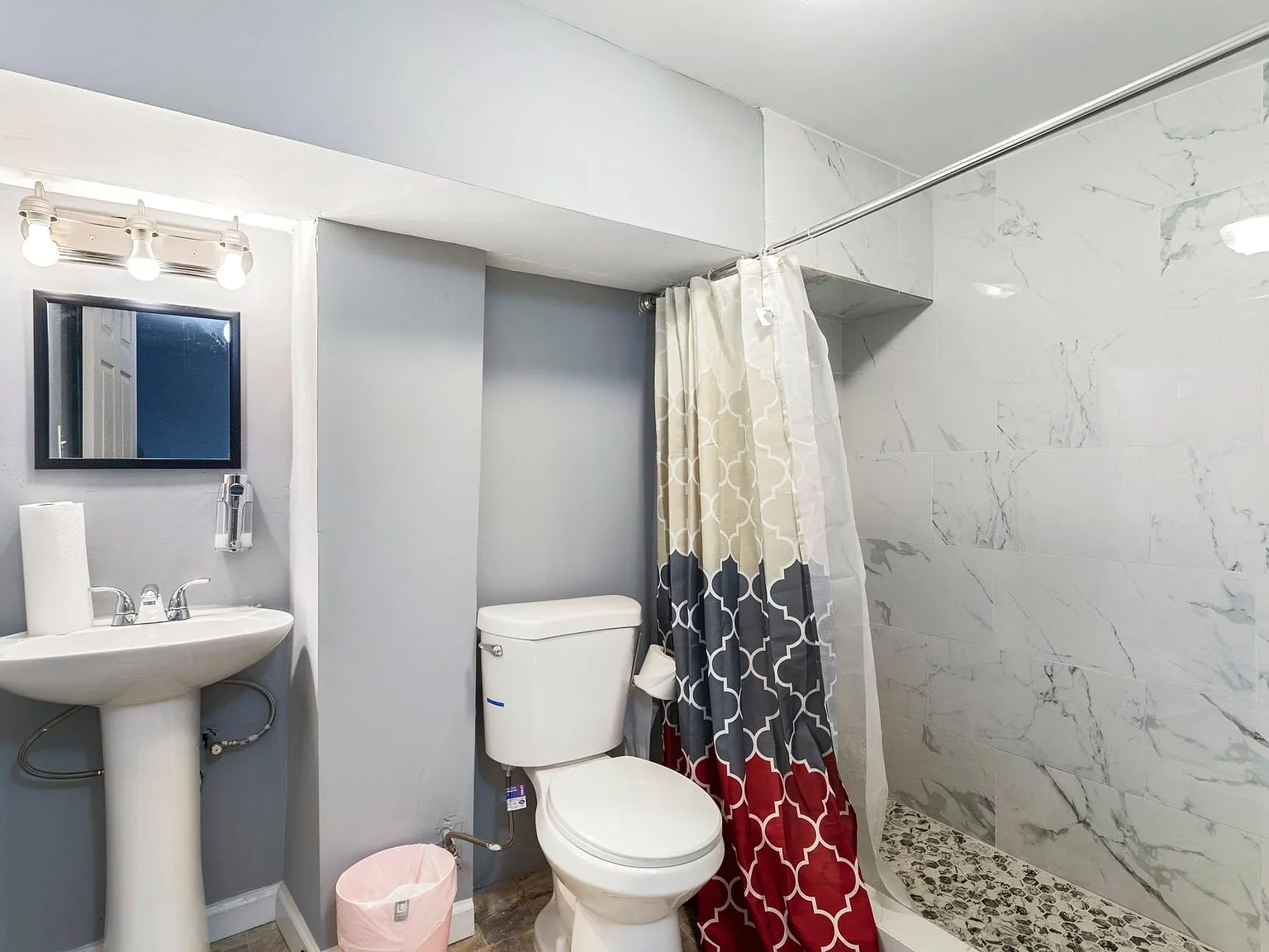 4 bed, 2.5 bath, 1250 sqft, $776 — Photo 4