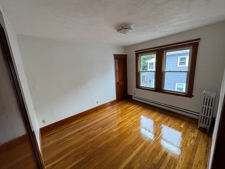 36 Brooks Ave #MAIN — Photo 6