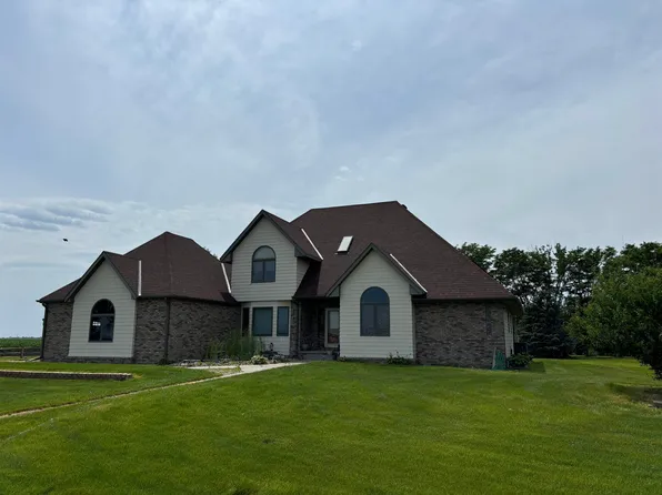 6990 Ravenna Rd, Gibbon, NE 68840