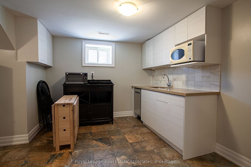 Toronto House for rent - 1 Bedroom — photo 6