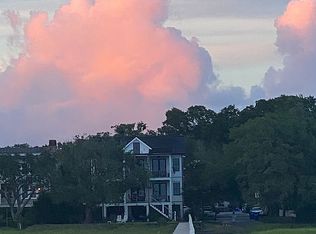 200 Queen St, Mount Pleasant, SC 29464