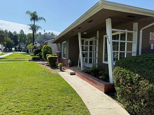 1216 E Glenoaks Blvd #1 Photo 1 1216 E Glenoaks Blvd #1 Photo 1