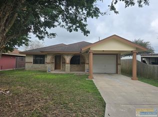 305 W 10th St, Los Fresnos, TX 78566