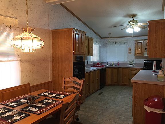 Eat In Kitchen