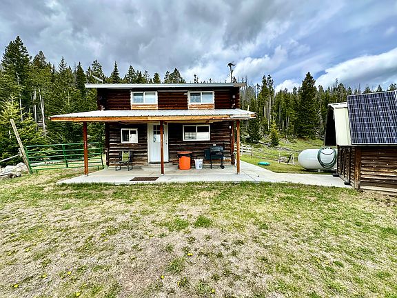 2nd image of 22 Indian Creek Rd
