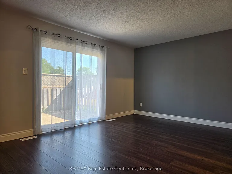 31 Greengate Rd #101 — Photo 8
