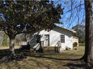 14035 Woodruff Ave, Bayou La Batre, AL 36509