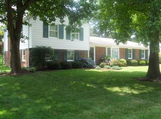 329 Nantucket Dr, Ballwin, MO 63011