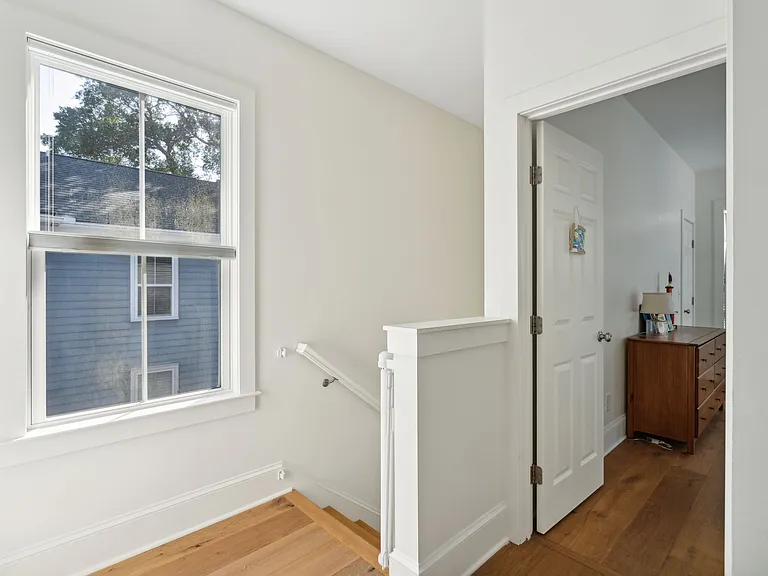 824 Toler Dr — Photo 16