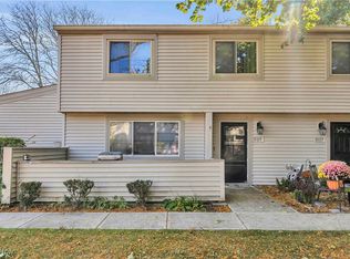 3115 Bay Landing Dr, Westlake, OH 44145