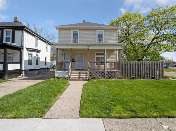 176 N Walnut St, Mount Clemens, MI 48043