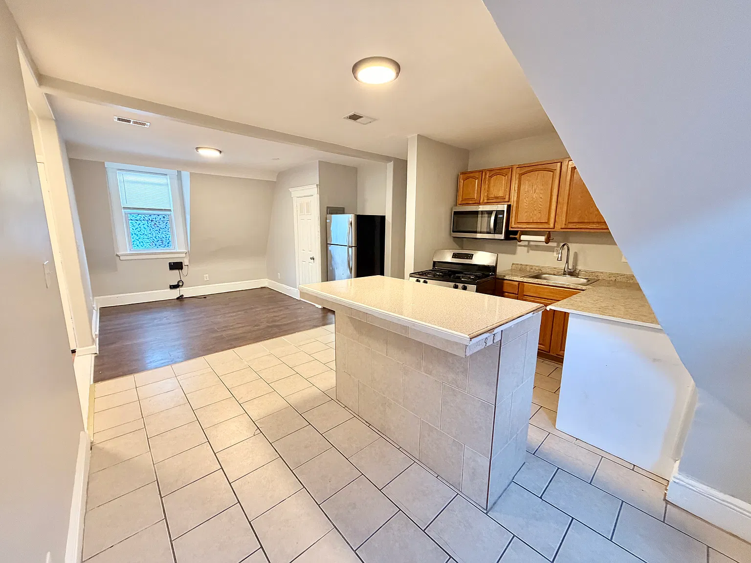 306 Arlington Ave — Photo 2
