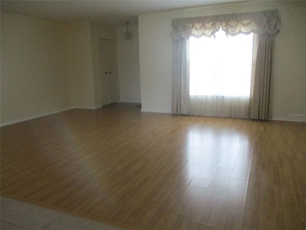 2 bed, 2.0 bath, 1516 sqft, $2,000 — Photo 2