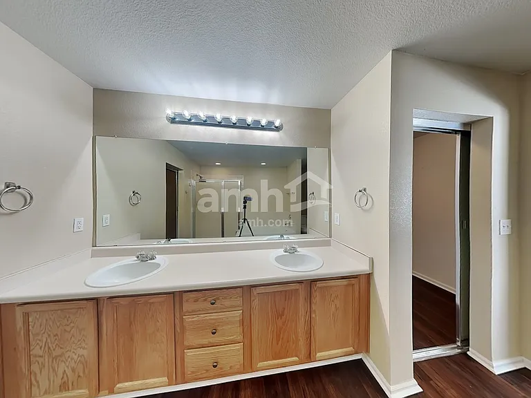 21607 E 53rd Pl — Photo 10