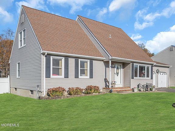 4th image of 110 Imperato Court
