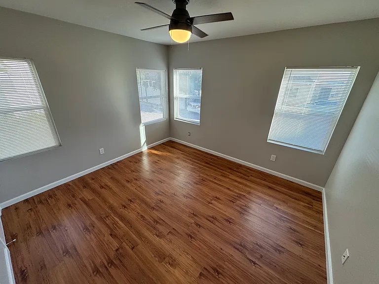 5426 Carlton Way #5426 — Photo 9