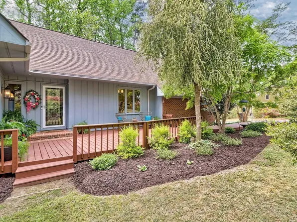 2109 Davie Ln, Camden, SC 29020