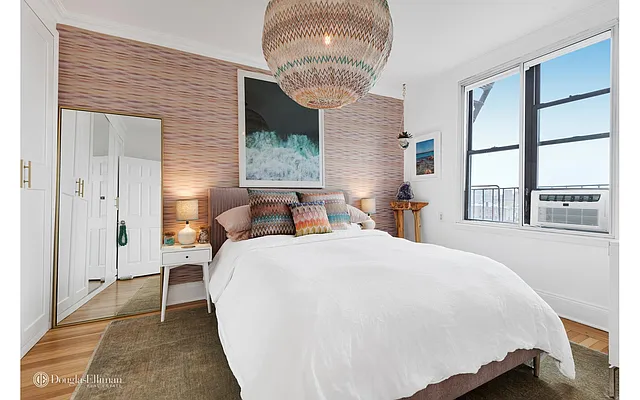 Sold by Douglas Elliman | media 18