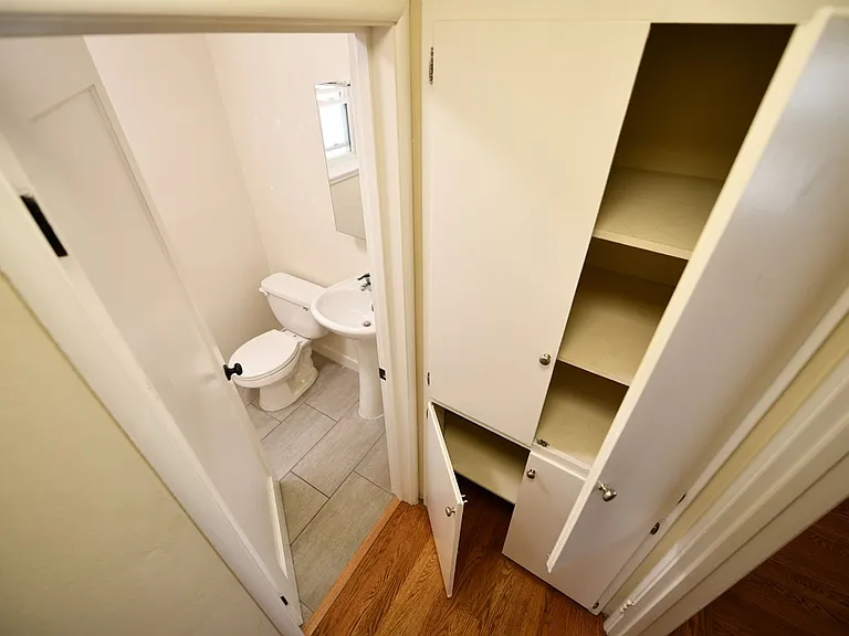 275 Macarthur Blvd — Photo 10
