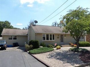 56 French St, Edison, NJ 08817