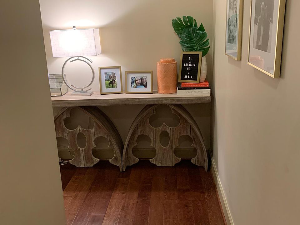 Foyer Entry