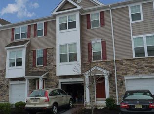 221 Mallard Ln, Egg Harbor Township, NJ 08234