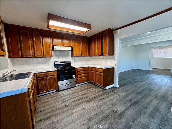 5th image of 408 W Cleveland Ave
