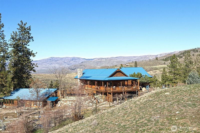 2nd image of 117 Vintin Road